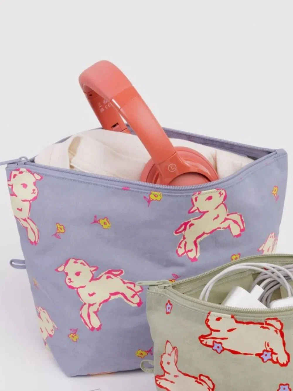 NWOT Baggu Go Pouch Large - Lambs (Spring Animals) (Mist)